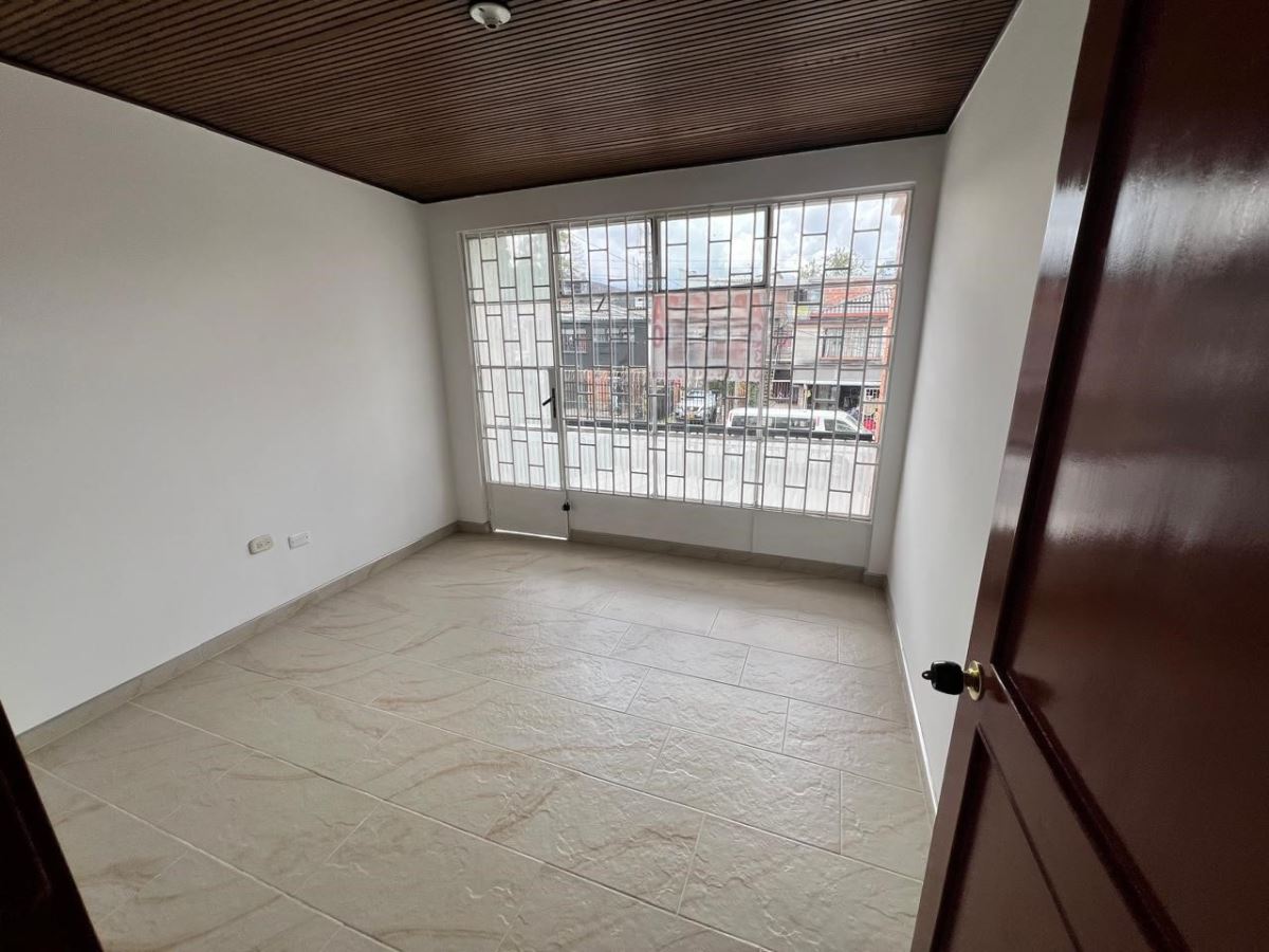 Casa en Arriendo - Bogota, SAN FELIPE 4959