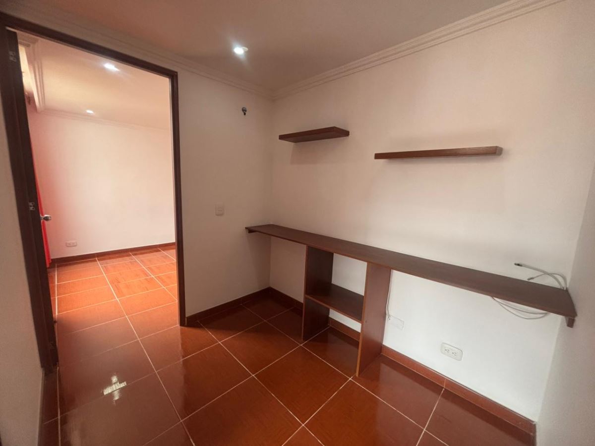 Apartamento en Venta - Madrid, SERREZUELA 4987