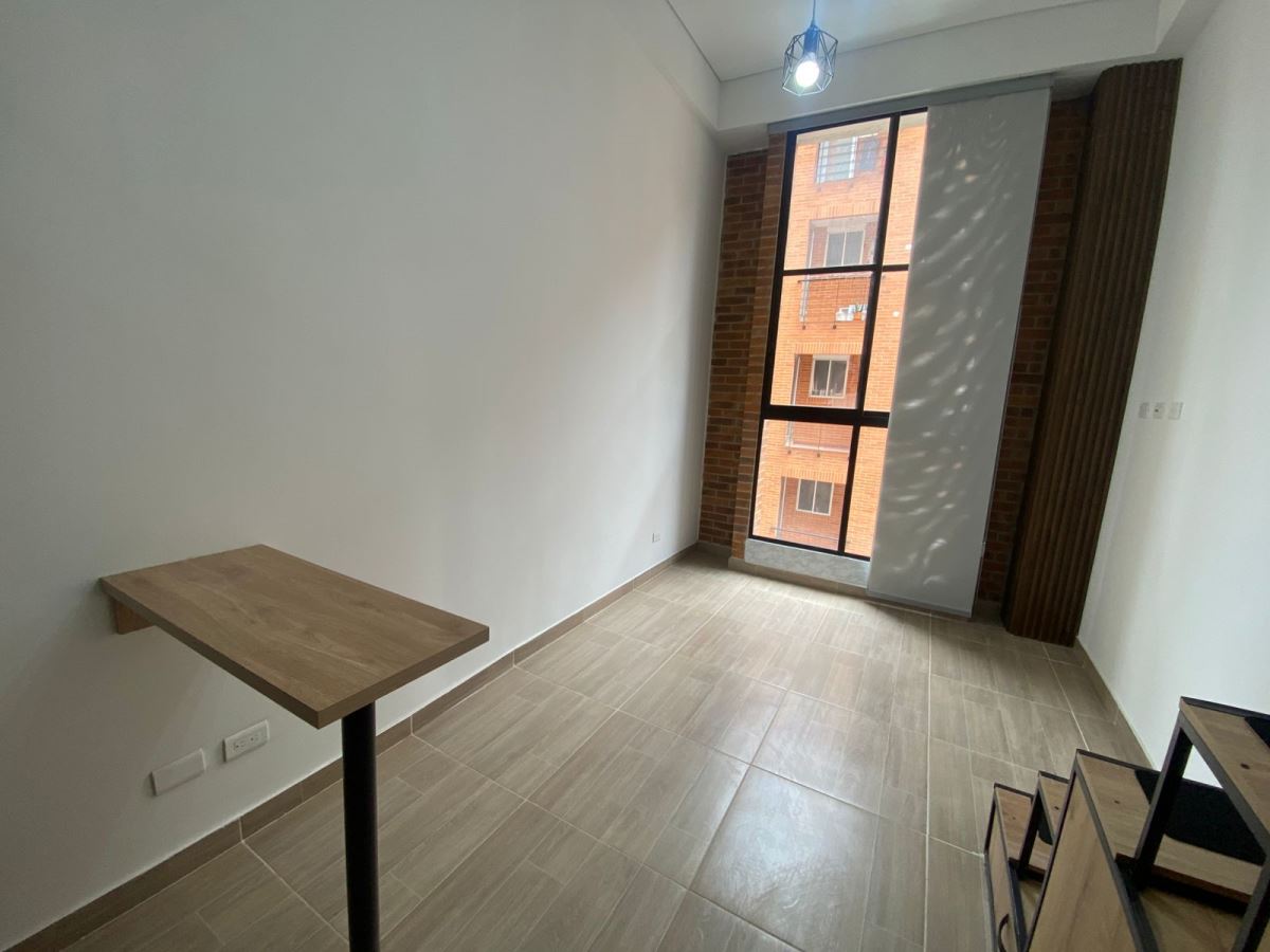 Apartamento en Arriendo - Bogota, LOS CEDROS 4342