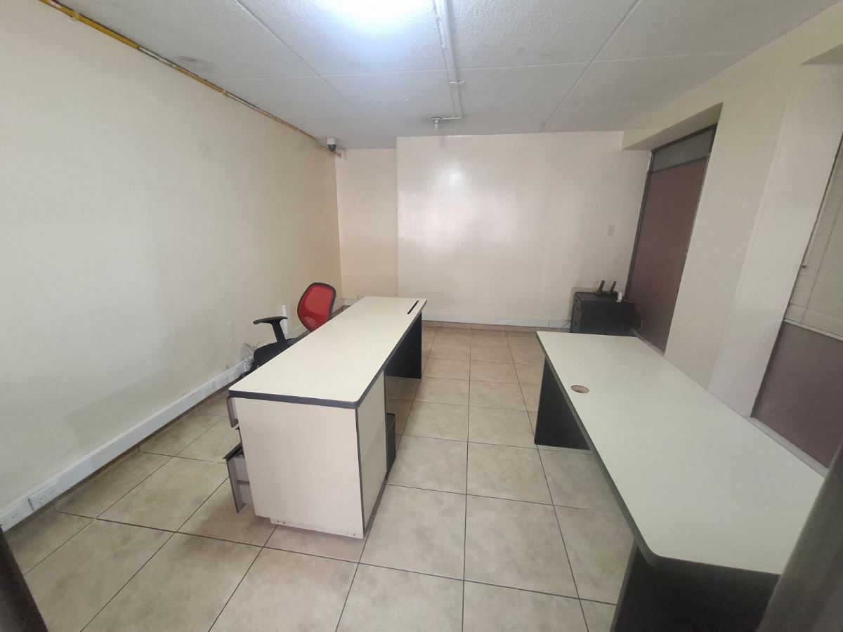 Casa en Arriendo - Bogota, SANTA ISABEL 6310