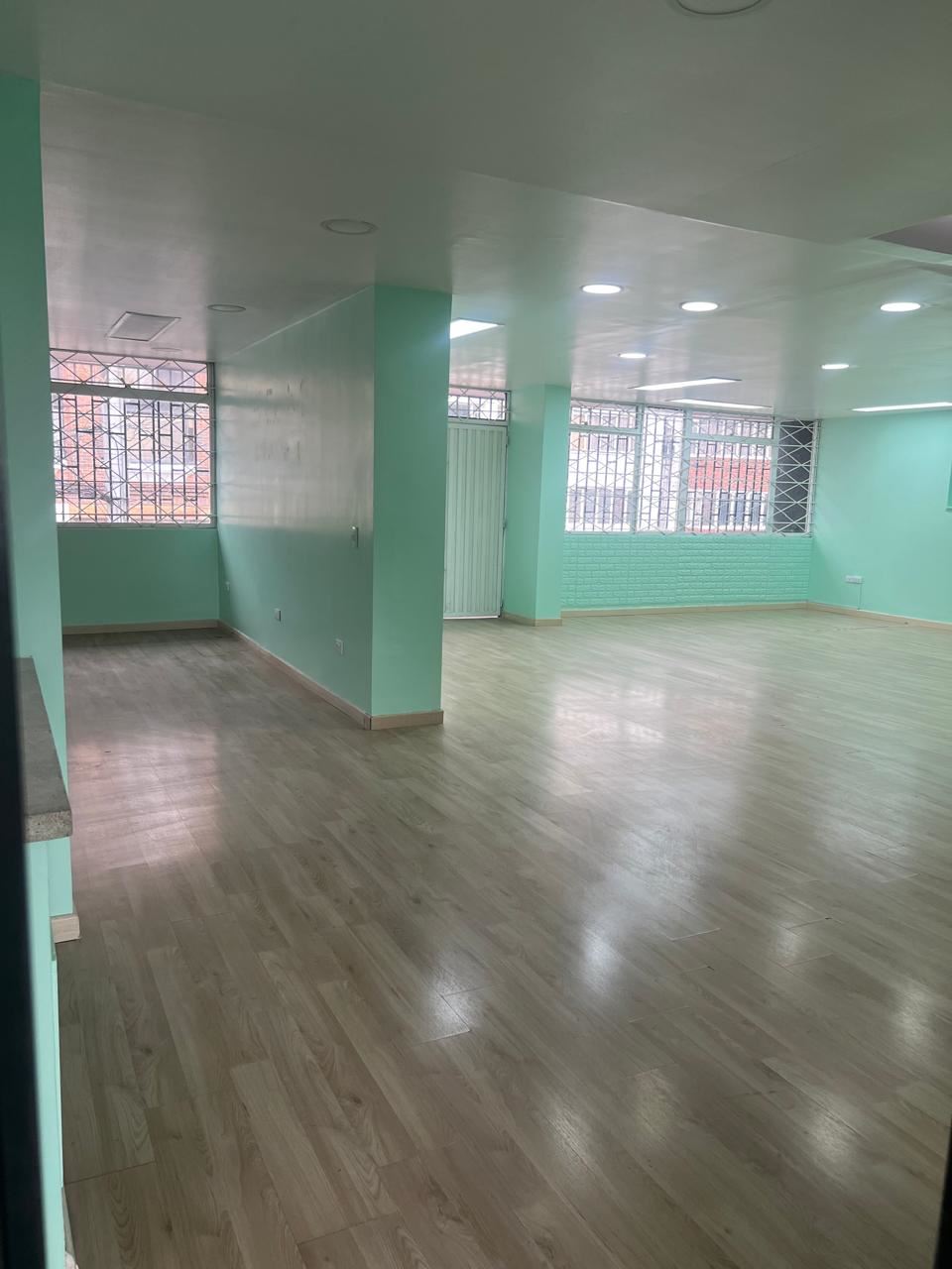 Casa en Arriendo - Bogota, LAGO GAITÁN 6137