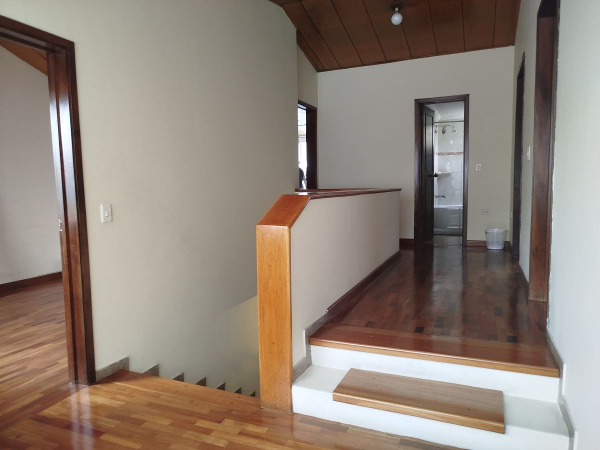 Casa en Arriendo - Bogota, NIZA 4198