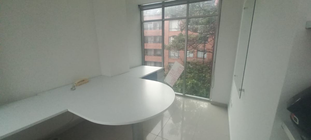 Oficina en Arriendo - Bogota, PUENTE LARGO 3471