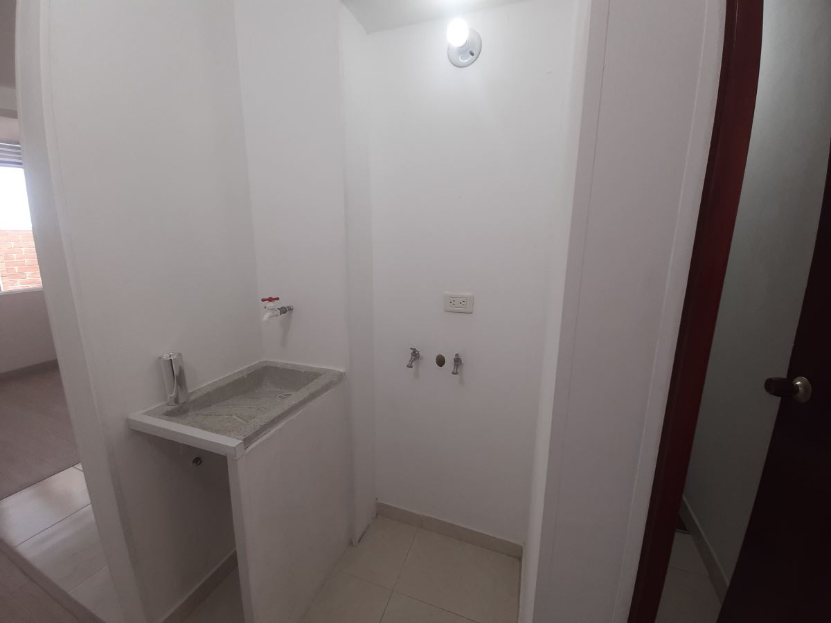 Apartamento en Arriendo - Bogota, PINAR DE SUBA 4737
