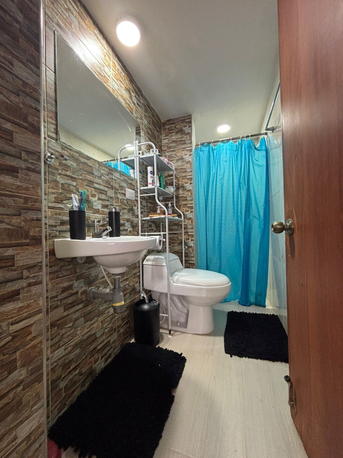 Casa en Venta - Bogota, SAN ANTONIO 5922