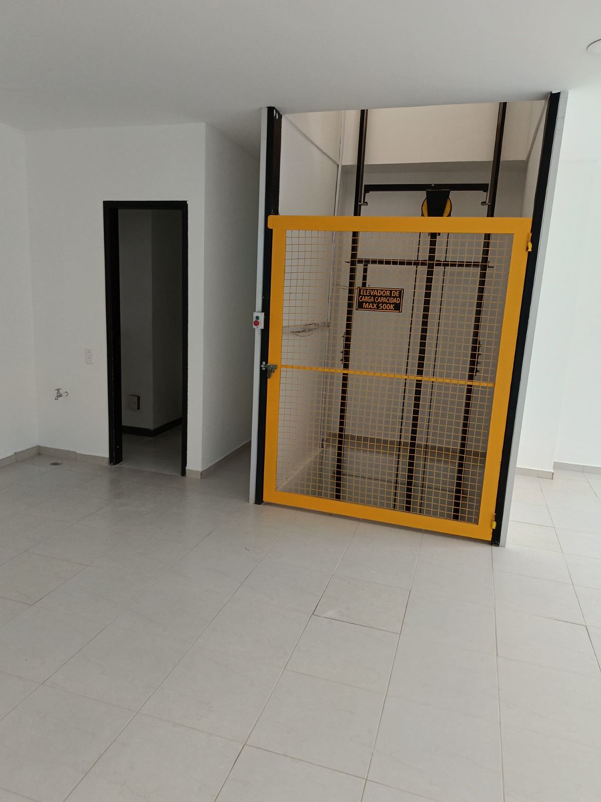 Casa en Arriendo - Bogota, PRADO VERANIEGO 6126