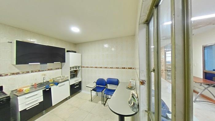 Casa en Venta - Bogota, PALERMO 2044