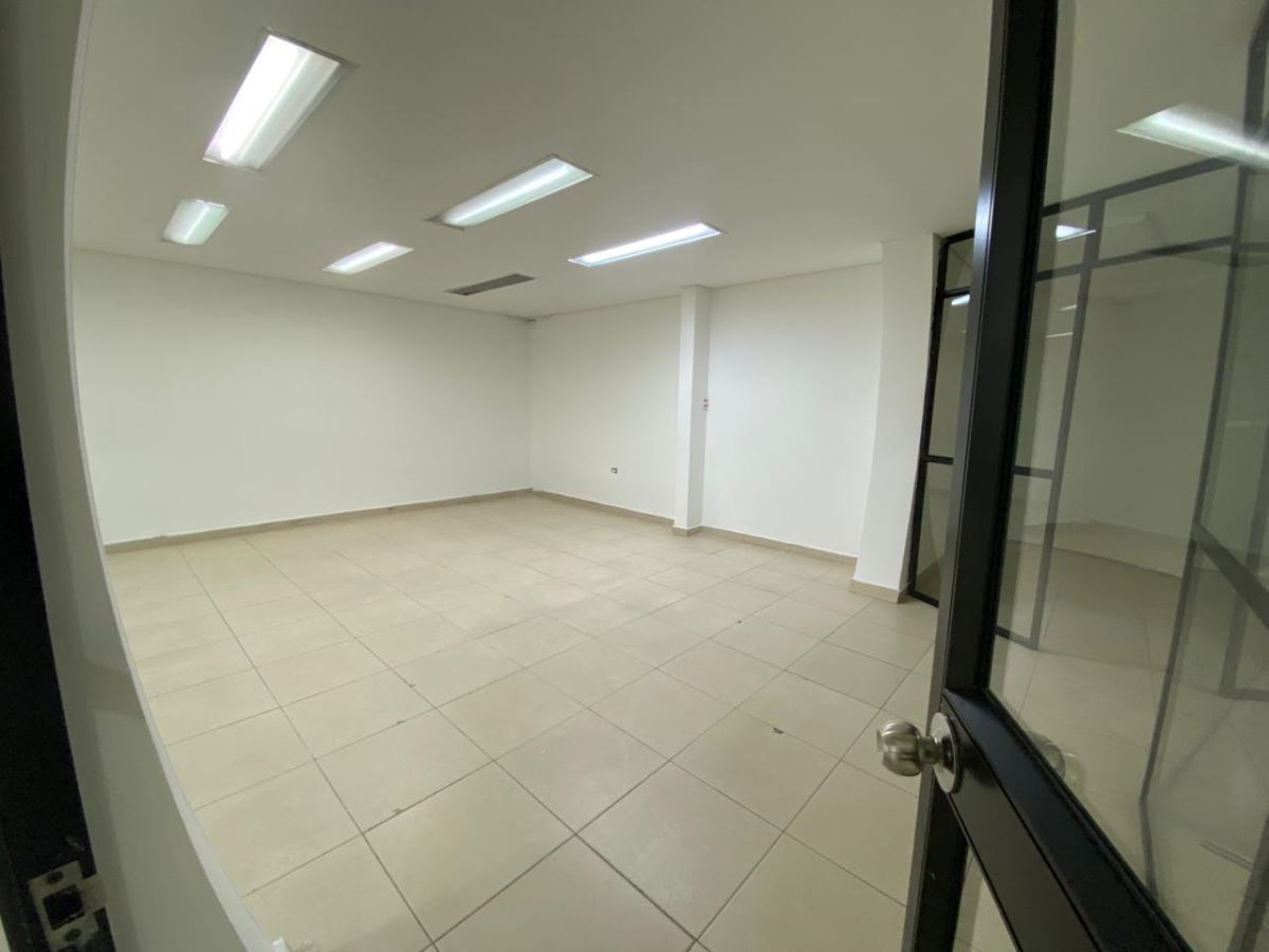 Casa en Arriendo - Bogota, LAGO GAITÁN 4446