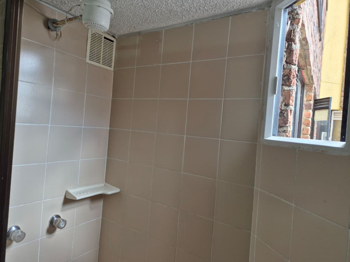 Apartamento en Arriendo - Bogota, SANTA TERESA 2140