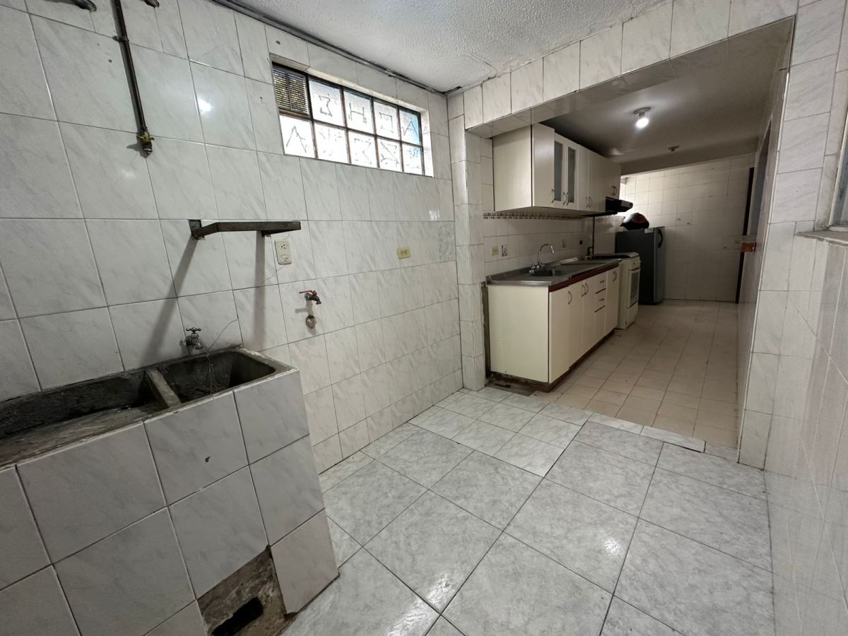 Casa en Arriendo - Bogota, VILLA ALSACIA 5346