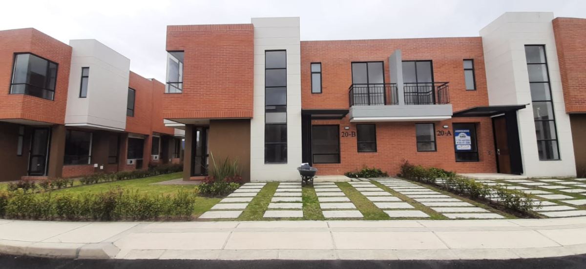 Casa en Venta - Cajica, Centro 3943