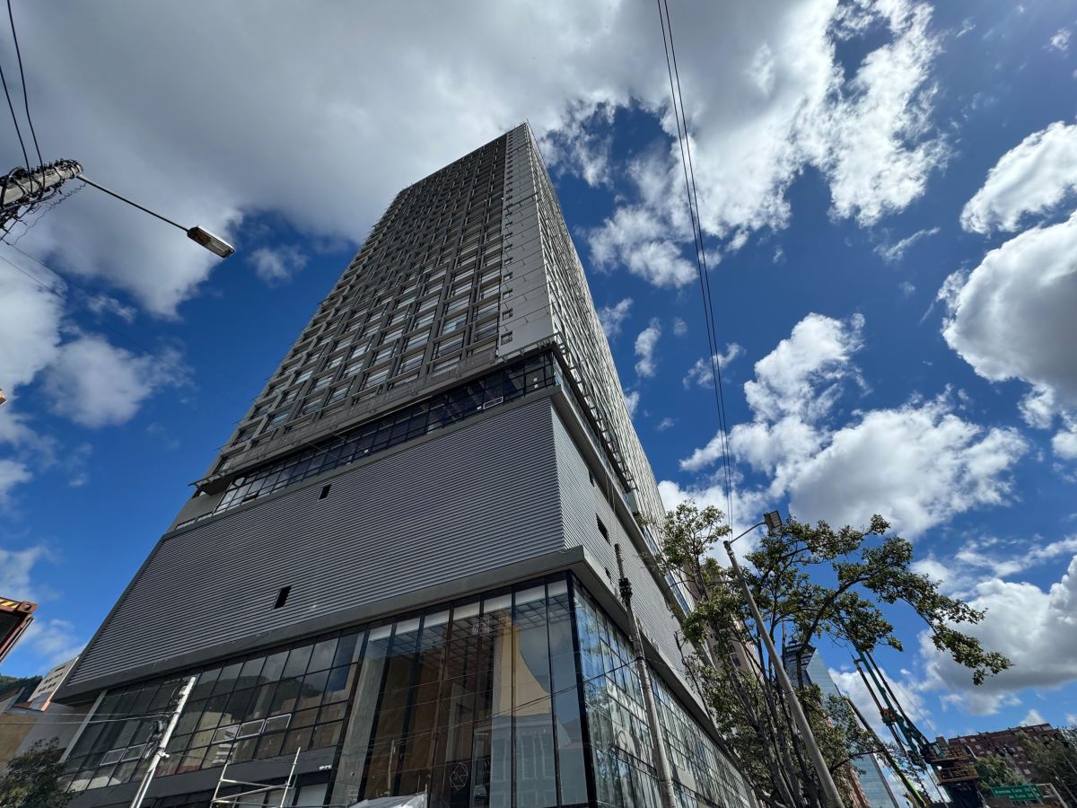 Apartamento en Arriendo - Bogota, LOS CEDROS 4745