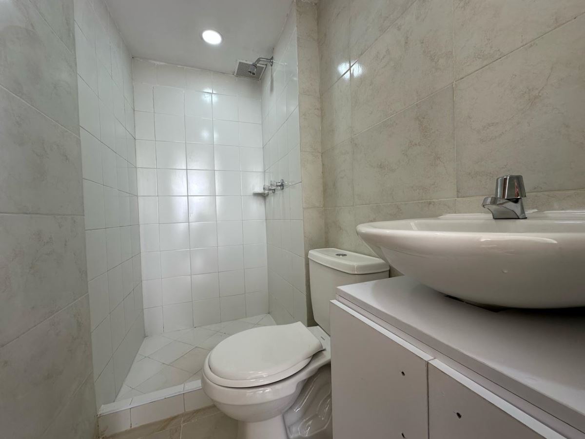 Apartamento en Arriendo - Bogota, NUEVA CASTILLA 4168
