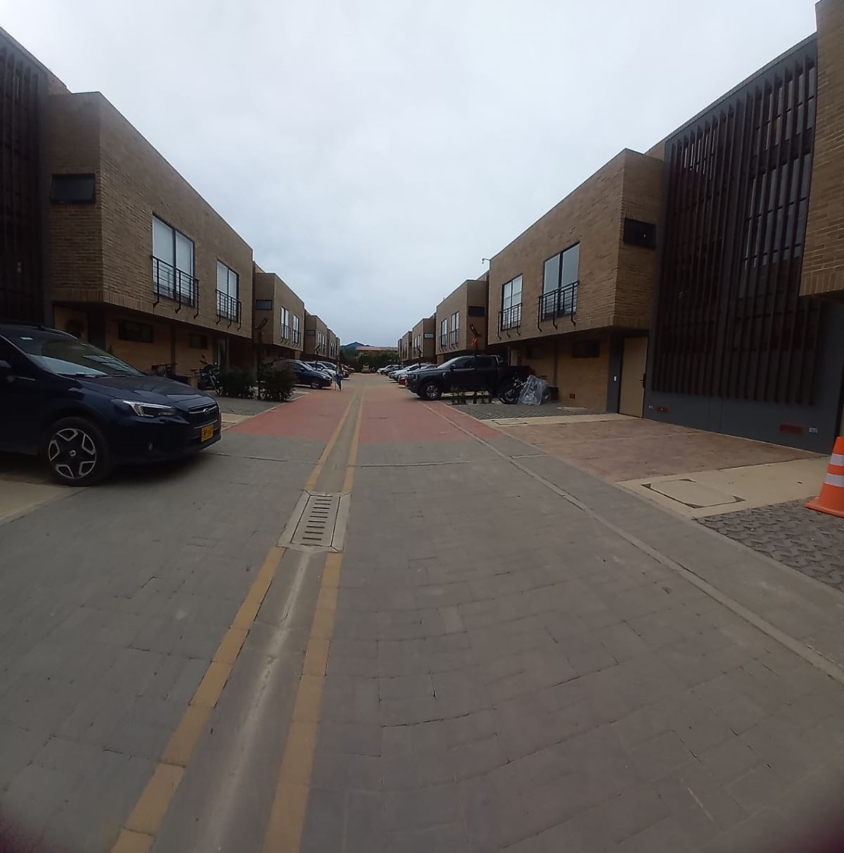 Casa en Venta - Bogota, POPULAR MODELO 4098