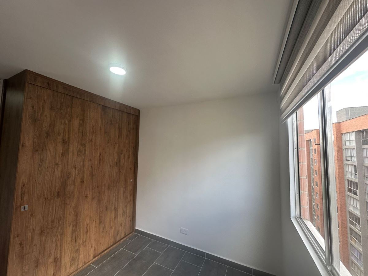 Apartamento en Arriendo - Bogota, HAYUELOS 4721