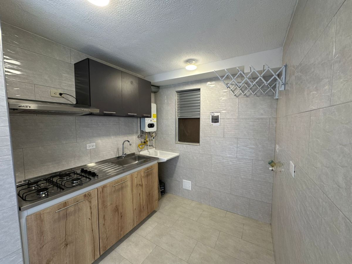 Apartamento en Arriendo - Bogota, HAYUELOS 4339