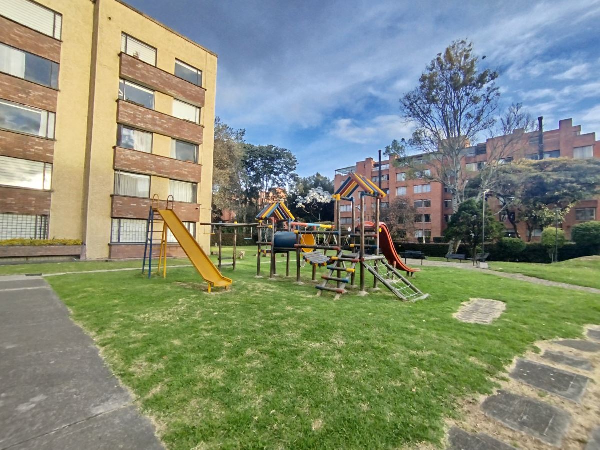 Apartamento en Arriendo - Bogota, LA COLINA CAMPESTRE 4665