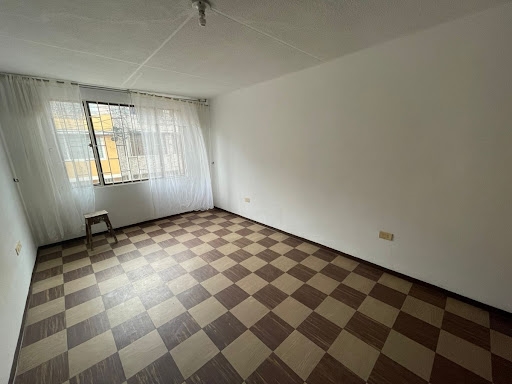 Casa en Venta - Bogota, TUNA BAJA 1725