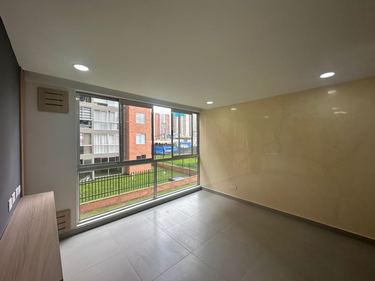 Apartamento en Arriendo - Bogota, HAYUELOS 4483