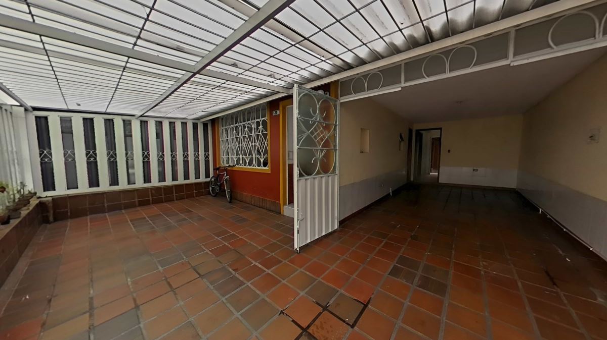 Casa en Venta - Bogota, SANTA ISABEL 4284