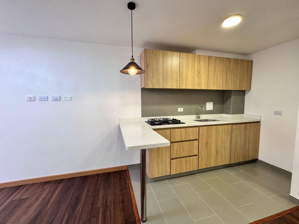 Apartamento en Arriendo - Bogota, CASTILLA 4785