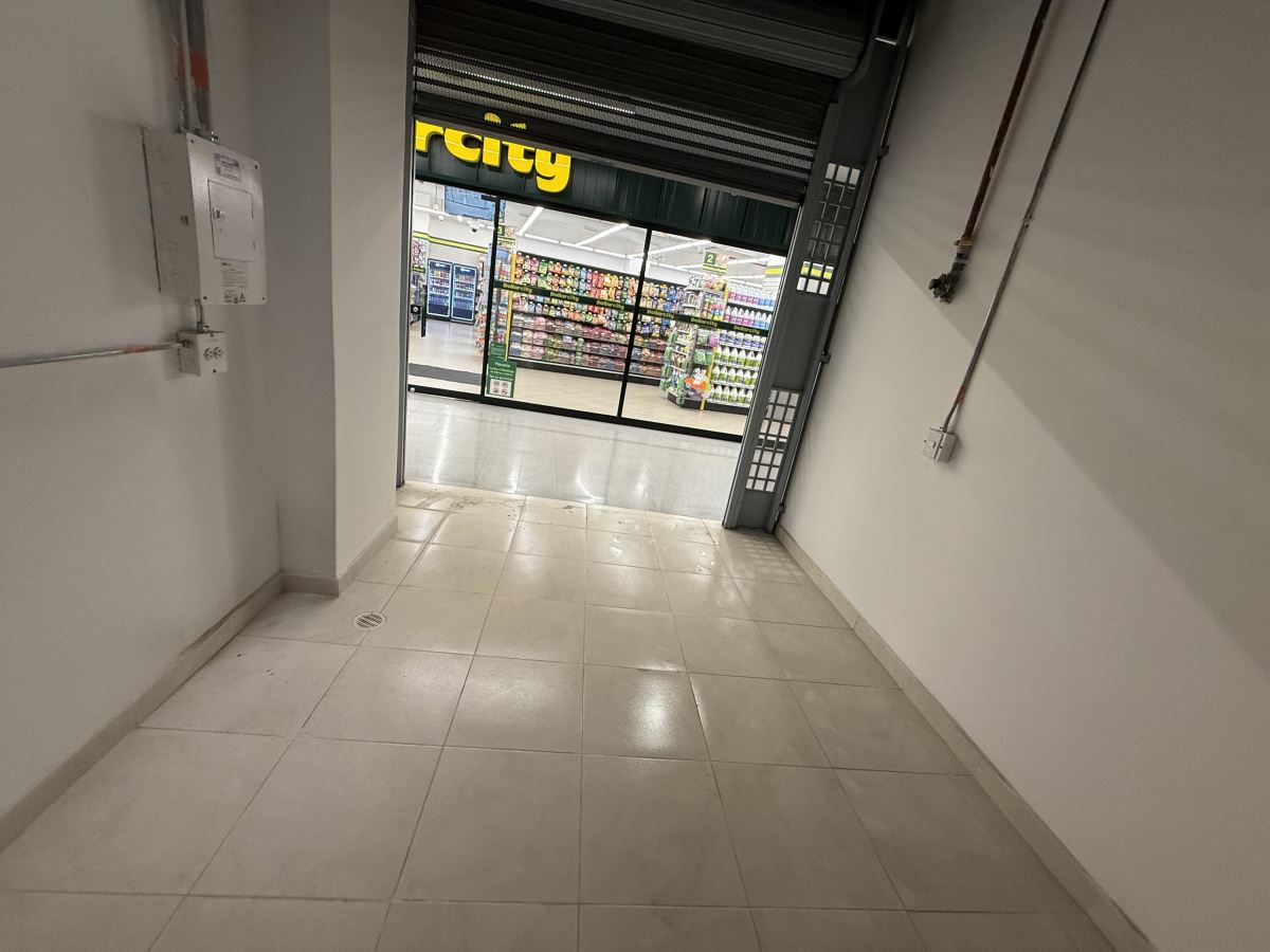 Local en Venta - La Calera, LA CALERA 4312