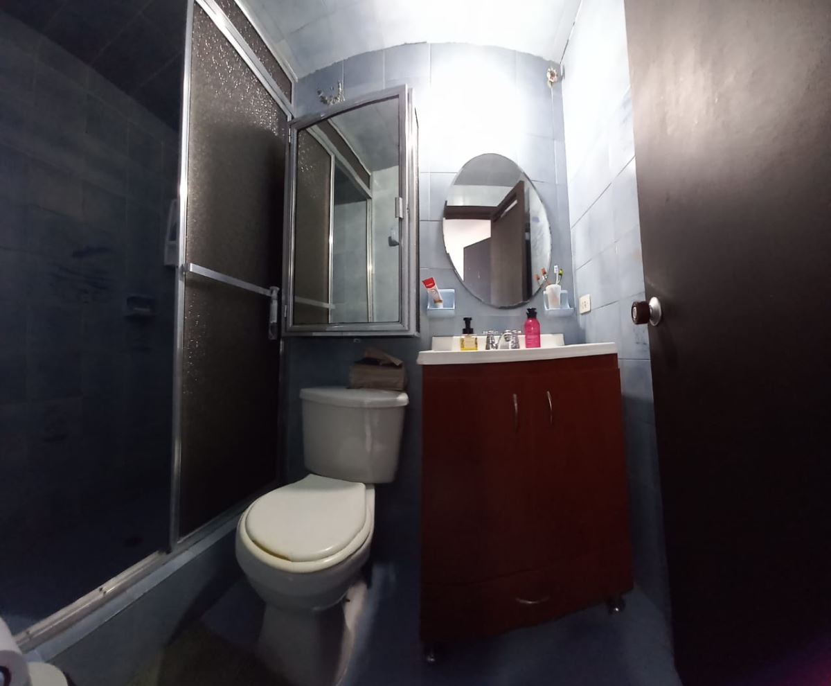 Casa en Venta - Bogota, MADELENA 3843