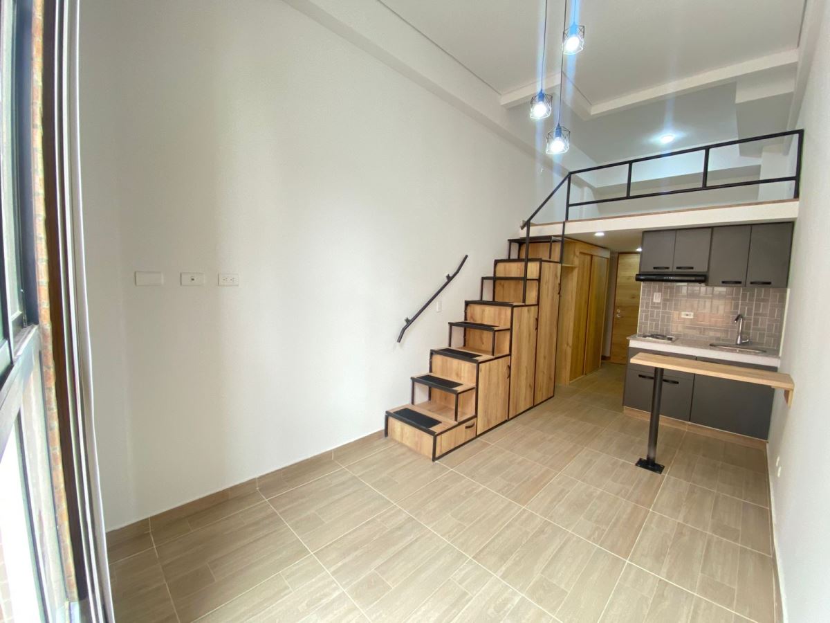 Apartamento en Arriendo - Bogota, LOS CEDROS 4342