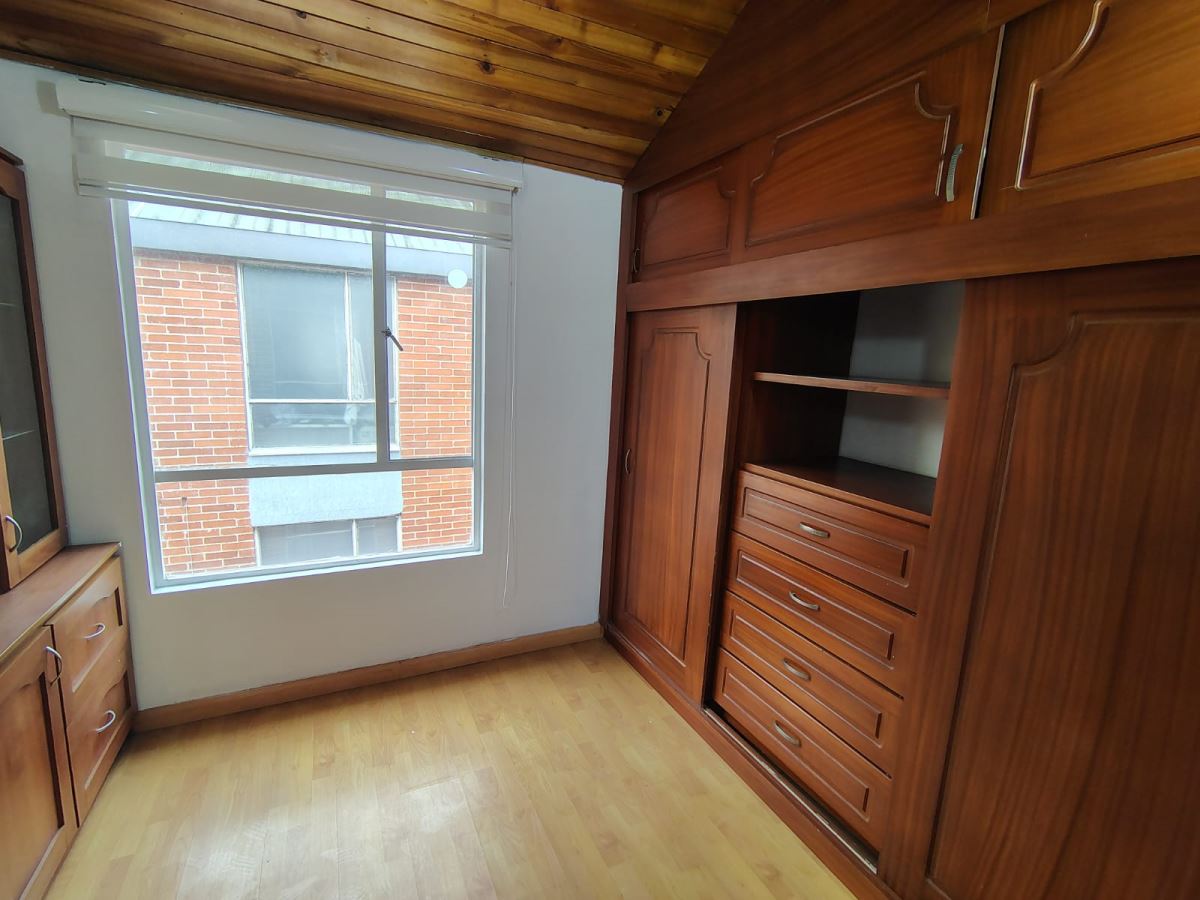 Casa en Venta - Bogota, VILLA ALSACIA 5784