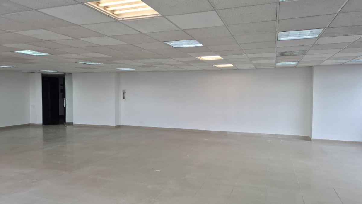 Oficina en Arriendo - Bogota, BOSQUE DE PINOS 5508