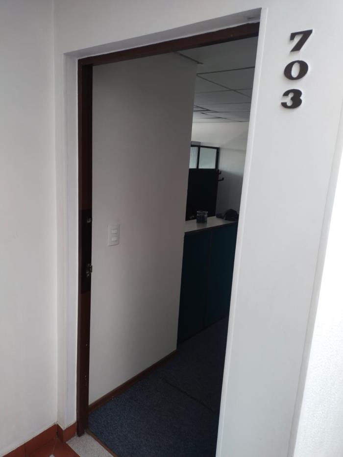 Oficina en Arriendo - Bogota, GALERÍAS 2520