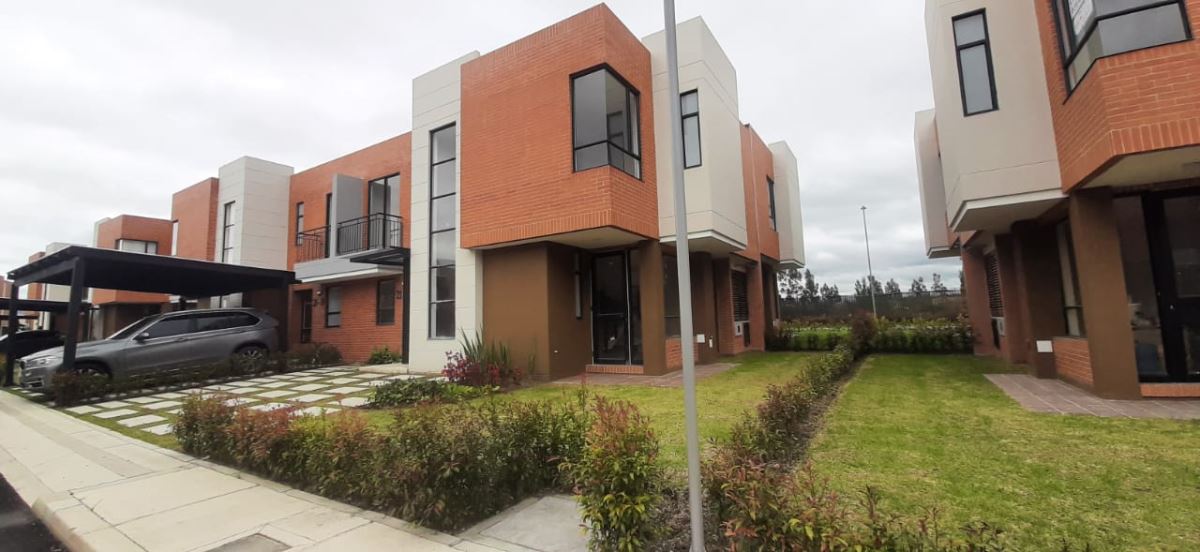 Casa en Venta - Cajica, Centro 3943