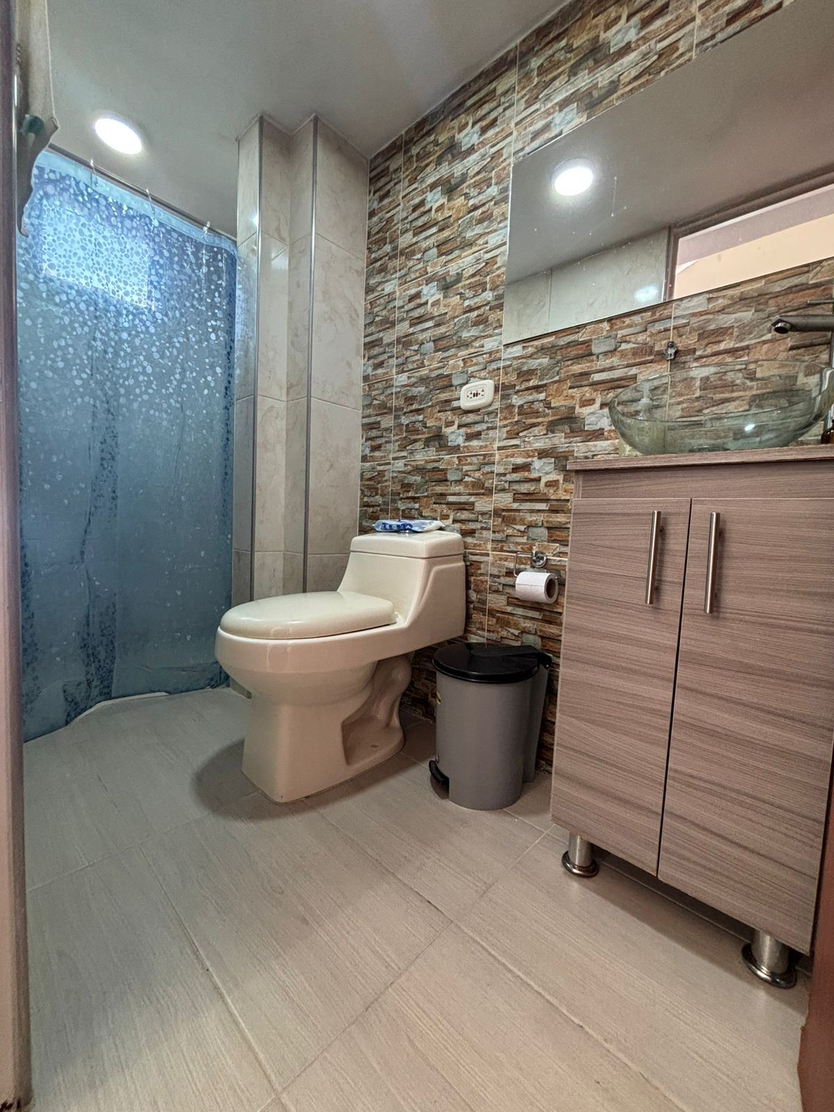 Casa en Venta - Bogota, SAN ANTONIO 5922