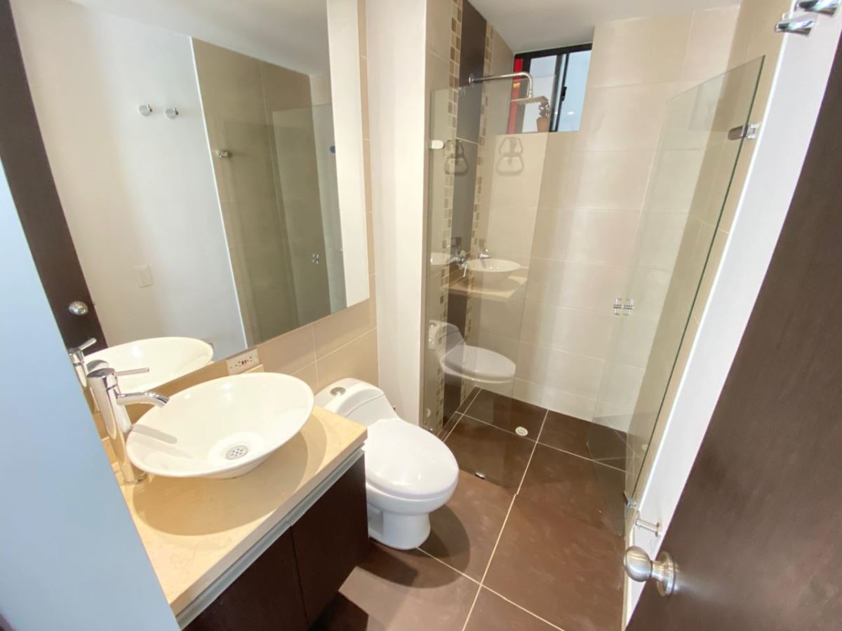 Apartamento en Arriendo - Bogota, CEDRITOS 3917