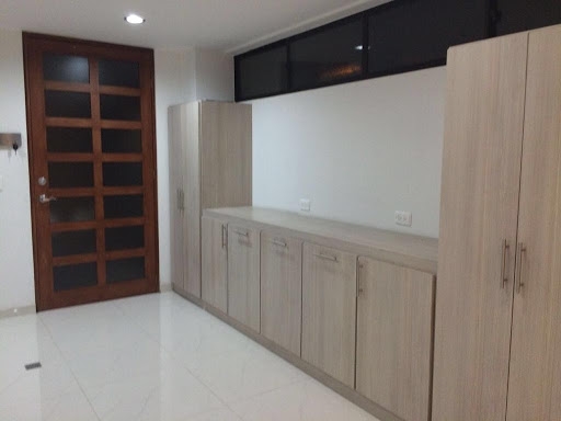 Casa en Venta - Bogota, GUAYMARAL 1645