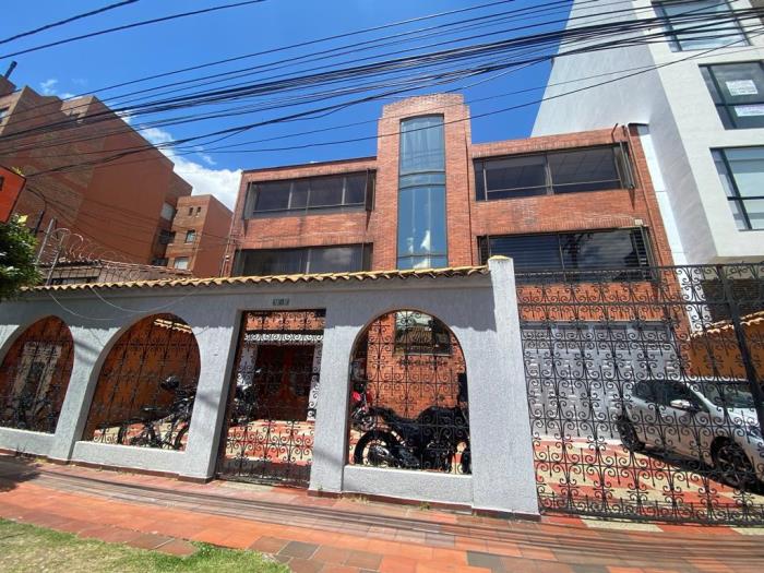 Oficina en Arriendo - Bogota, GALERÍAS 3905