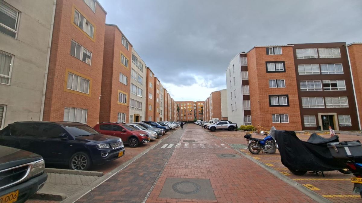 Apartamento en Arriendo - Madrid, ALTOS DE MADRID 6343