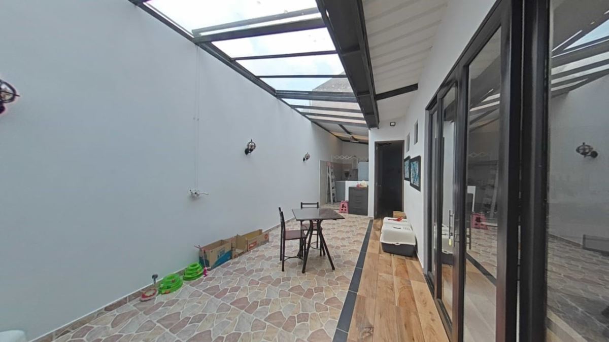 Casa en Venta - Bogota, SAN LUIS 2940