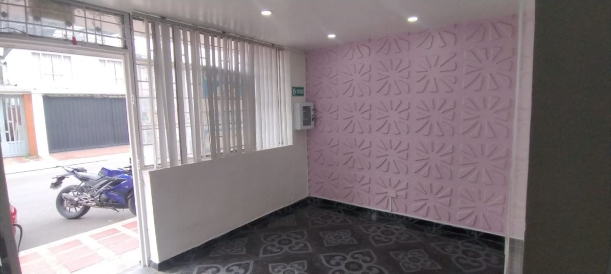 Local en Arriendo - Bogota, ANDES NORTE 2704