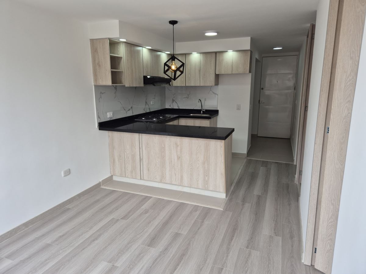 Apartamento en Arriendo - Bogota, EL REDIL 4677