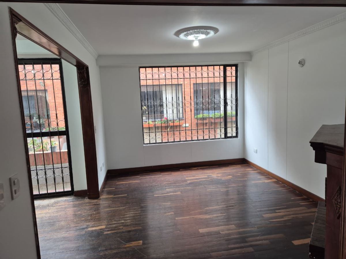 Casa en Arriendo - Bogota, CEDRITOS 5154
