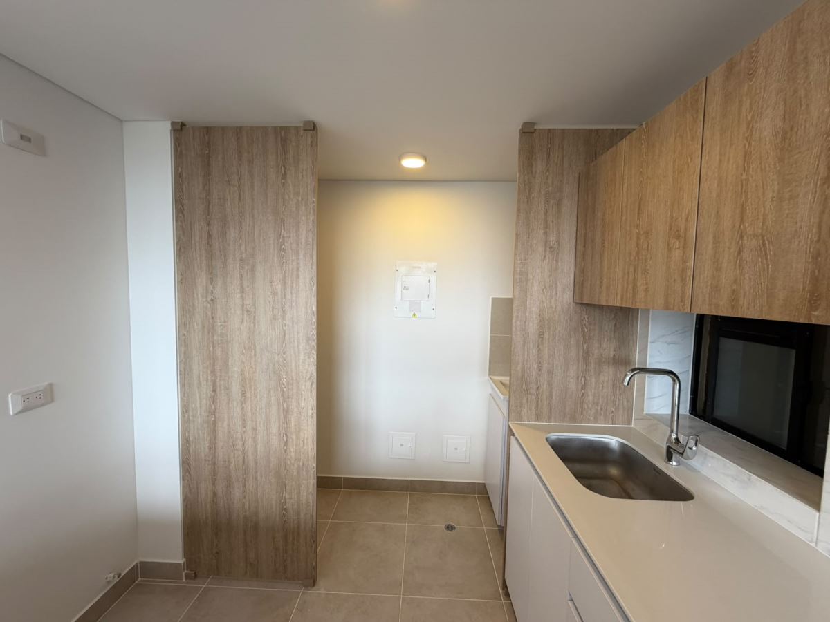 Apartamento en Arriendo - Bogota, MONTEVIDEO 6381