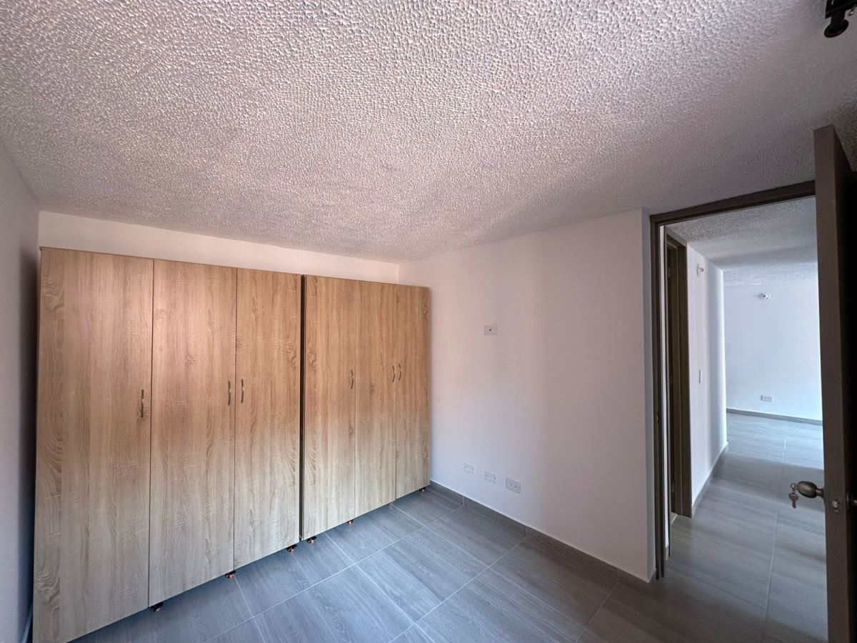Apartamento en Arriendo - Bogota, LAS BRISAS 4961