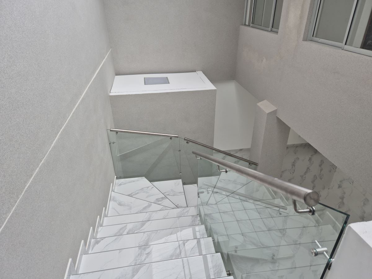 Local en Arriendo - Bogota, LOS CEDROS 5238