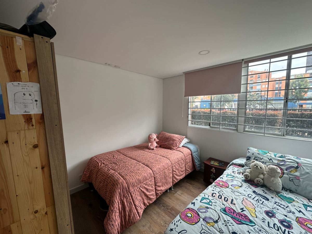 Apartamento en Arriendo - Bogota, CAPELLANÍA 4724