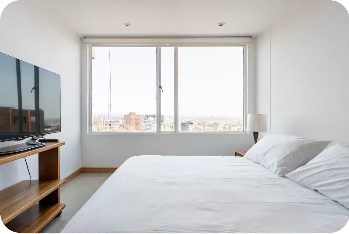 Apartamento en Arriendo - Bogota, LOS ROSALES 5361