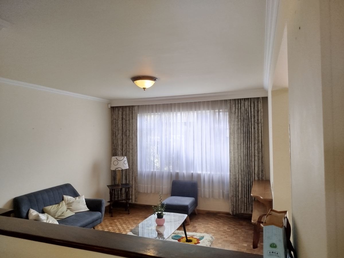 Casa en Arriendo - Bogota, NIZA 4198