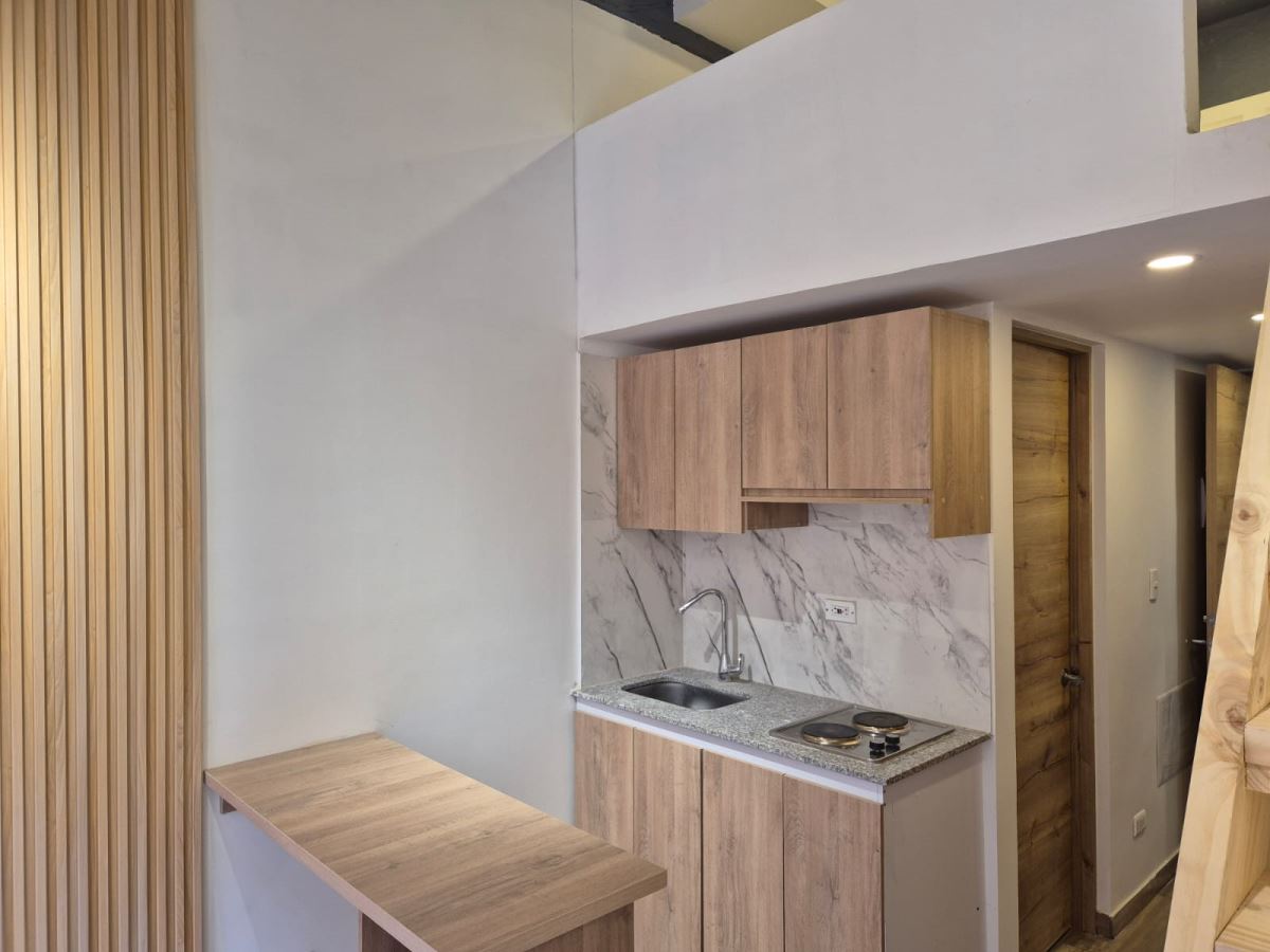 Apartamento en Arriendo - Bogota, LOS CEDROS 4745