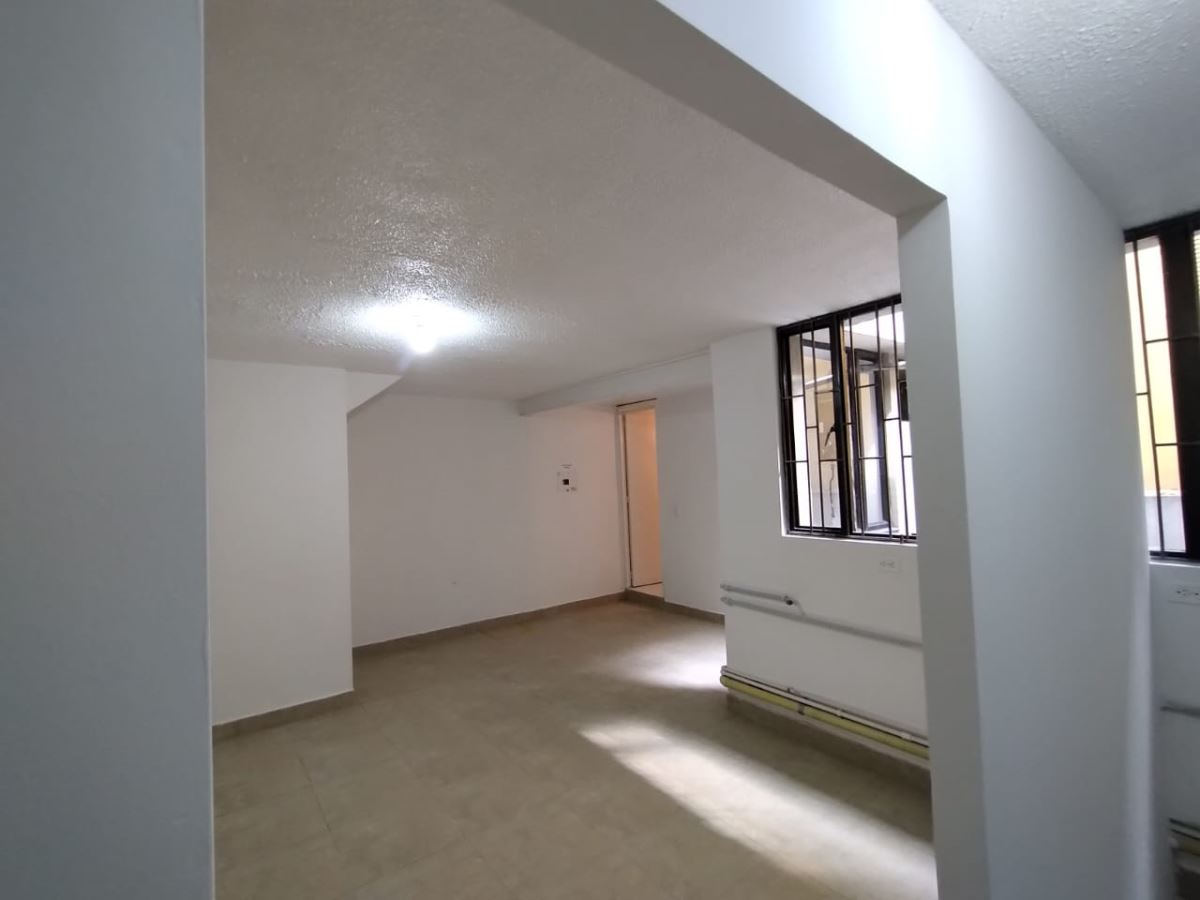 Casa en Arriendo - Bogota, CIUDAD JARDÍN NORTE 3479