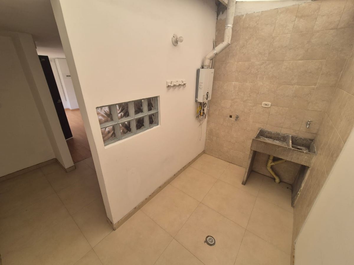 Casa en Arriendo - Bogota, CASTILLA 1370